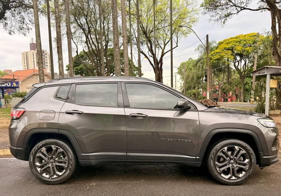 JEEP COMPASS 1.3 T270 TURBO FLEX LONGITUDE AT6 JEEP COMPASS 1.3 T270 TURBO FLEX LONGITUDE AT6